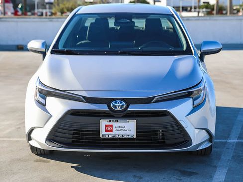 Certified 2025 Toyota Corolla LE image 4