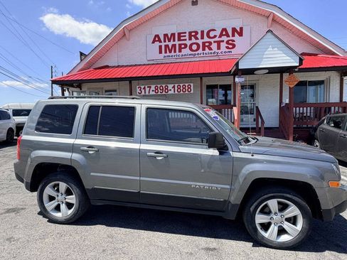 Used 2013 Jeep Patriot Latitude AWD/4WD image 1