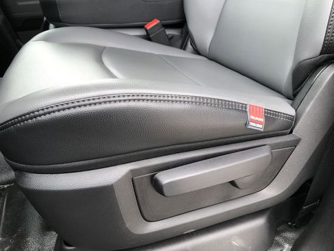 New 2026 RAM 4500 Tradesman w/ Chrome Appearance Group AWD/4WD image 14