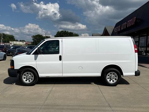 Used 2014 Chevrolet Express 1500 RWD image 3