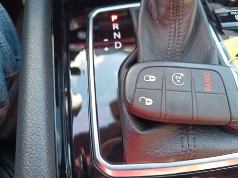 Certified 2024 Jeep Compass Limited image 25