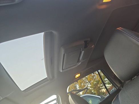 Used 2020 Honda Pilot Elite image 29