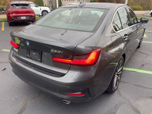 Used 2021 BMW 330i xDrive Sedan w/ Convenience Package image 5