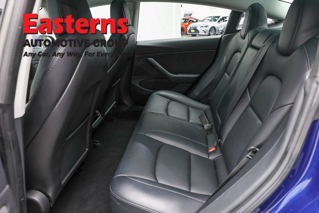 Used 2018 Tesla Model 3 Long Range AWD/4WD image 18