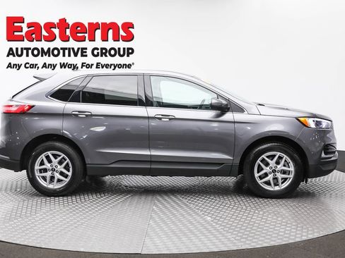Used 2024 Ford Edge SEL image 4