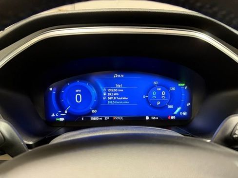 Used 2020 Ford Escape Titanium image 14