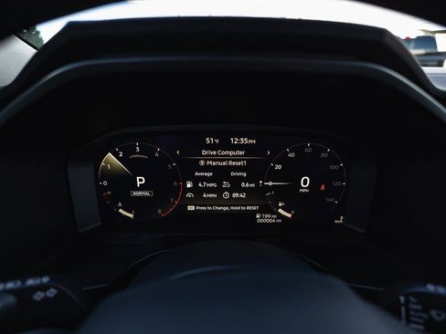 New 2026 Mitsubishi Outlander SE image 13