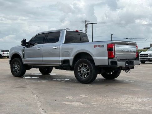 Used 2024 Ford F250 Limited w/ FX4 Off-Road Package image 4