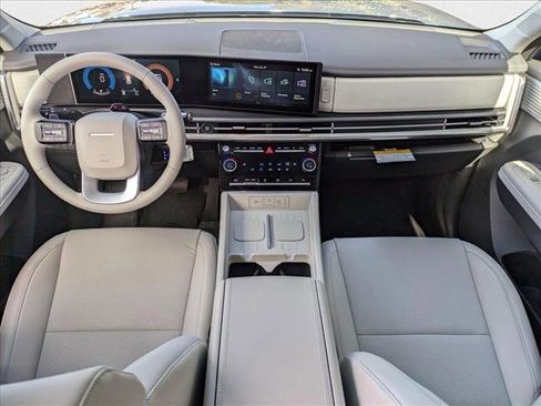 New 2025 Hyundai Santa Fe SEL image 15