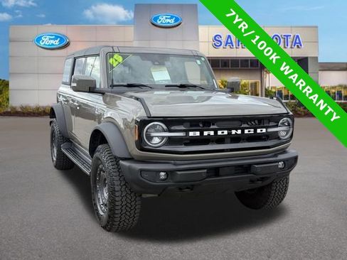 Certified 2025 Ford Bronco Outer Banks w/ Sasquatch Package image 1