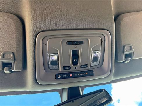 Used 2020 GMC Sierra 1500 Denali AWD/4WD image 18
