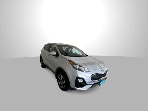 Used 2020 Kia Sportage LX AWD/4WD image 2
