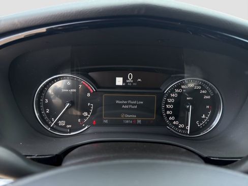 Used 2024 Cadillac XT6 Sport image 11