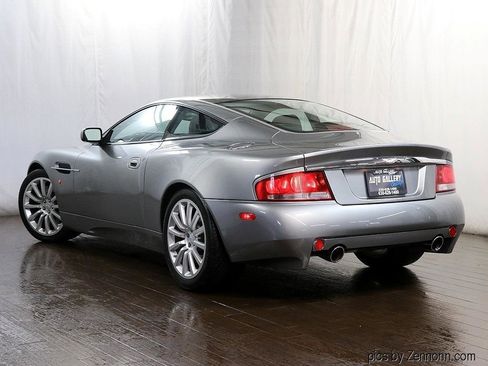Used 2003 Aston Martin Vanquish RWD image 14