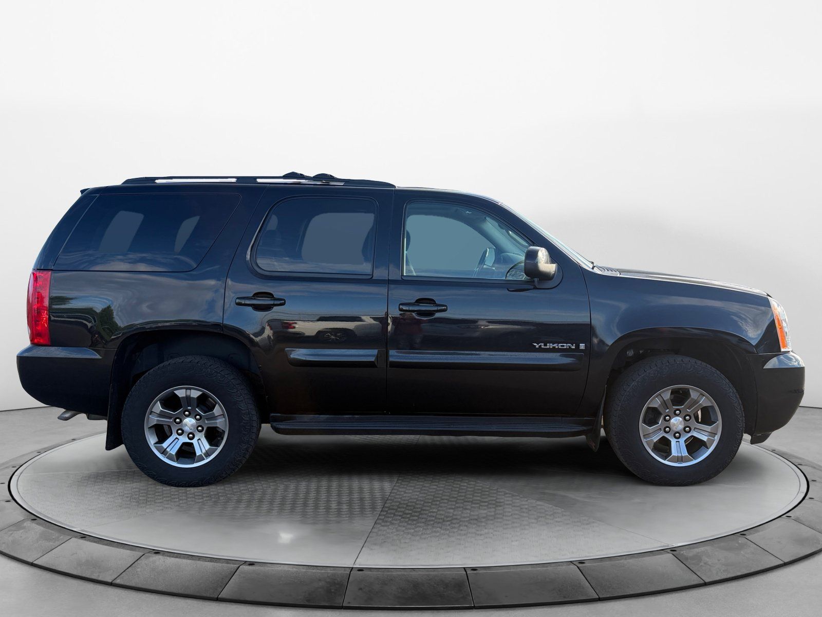 Used 2007 GMC Yukon SLE AWD/4WD image 2