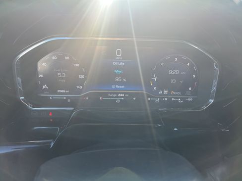 Certified 2024 Chevrolet Silverado 3500 High Country w/ Technology Package image 19