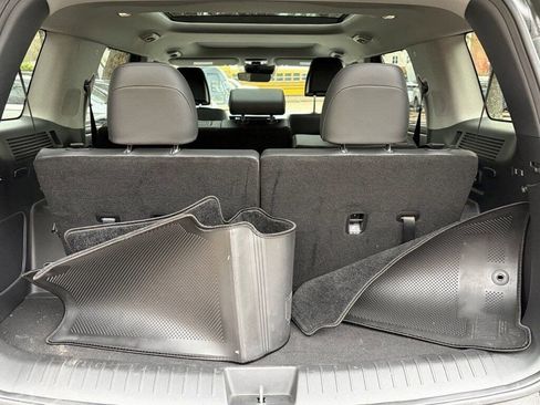 Used 2024 Hyundai Santa Fe Limited image 10