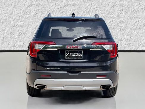 Used 2022 GMC Acadia SLT w/ Technology Package FWD image 4