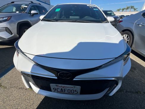 Used 2022 Toyota Corolla XSE FWD image 2