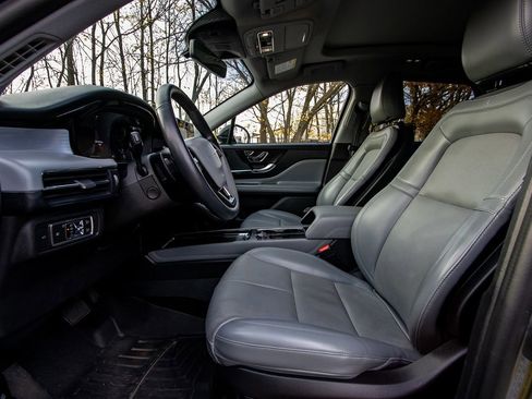 Used 2021 Lincoln Corsair Reserve image 9