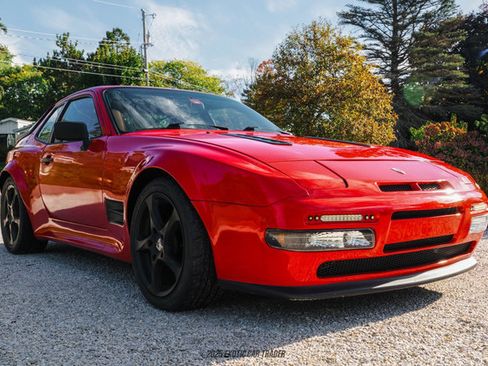 Used 1987 Porsche 944 Coupe image 12