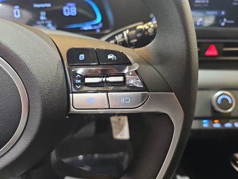 New 2026 Hyundai Elantra SE FWD image 19