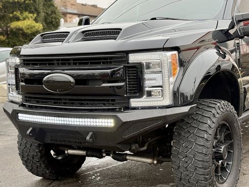 Used 2019 Ford F250 Lariat w/ Lariat Ultimate Package image 24