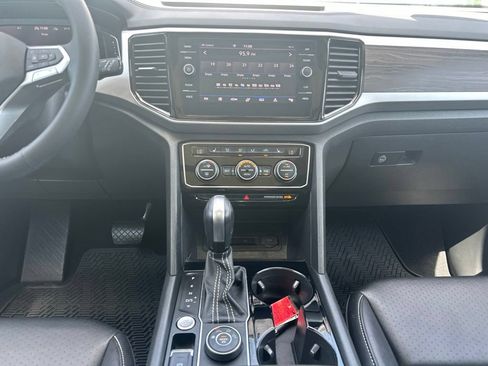 Used 2022 Volkswagen Atlas SE AWD/4WD image 18
