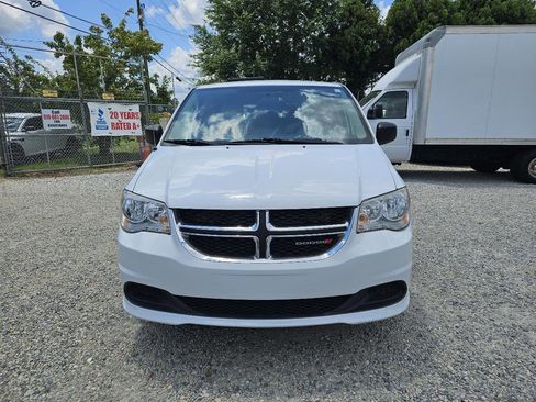 Used 2017 Dodge Grand Caravan SE FWD image 8