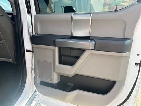 Used 2022 Ford F250 XLT w/ XLT Premium Package AWD/4WD image 18