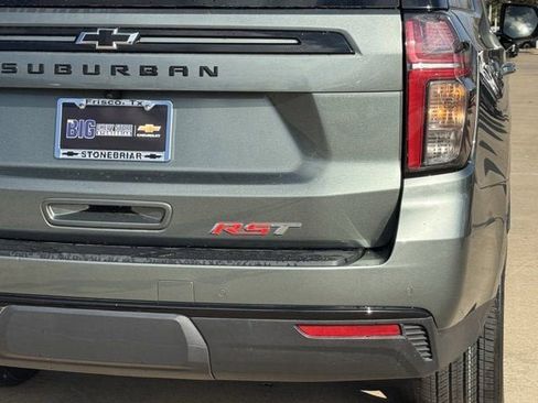 Used 2024 Chevrolet Suburban RST image 7