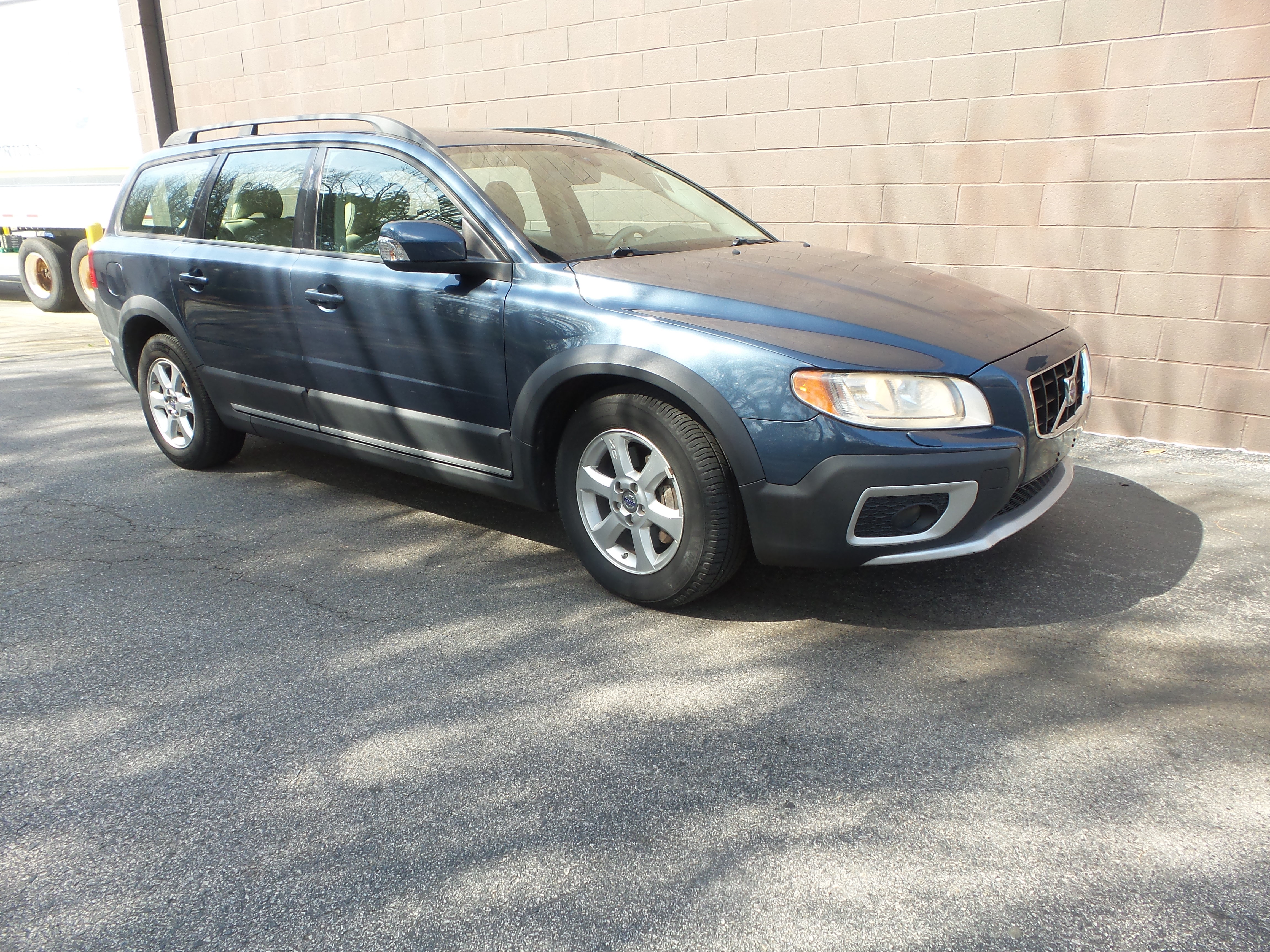 Used 2009 Volvo XC70 3.2 AWD/4WD image 5