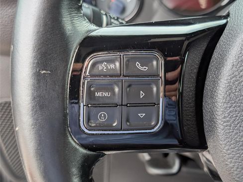 Used 2016 Jeep Wrangler Unlimited Sahara AWD/4WD image 19