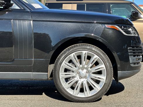 Used 2020 Land Rover Range Rover HSE image 36