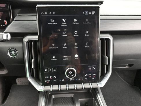 Used 2024 GMC Acadia Elevation w/ Luxury Package FWD image 22