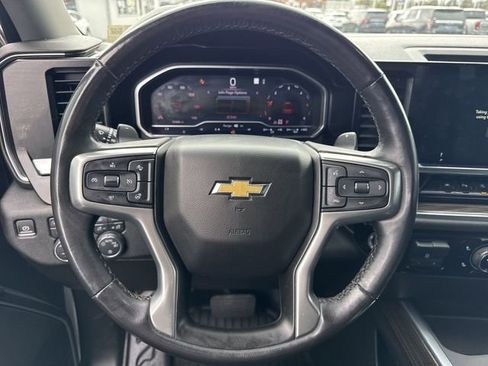 Used 2022 Chevrolet Silverado 1500 LT w/ Z71 Off-Road Package image 16