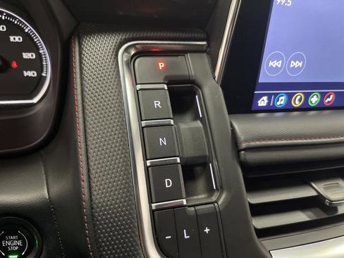 Used 2021 Chevrolet Suburban RST image 20