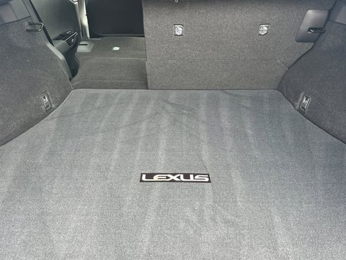 Used 2025 Lexus RZ 300e image 12