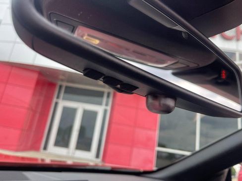 Used 2018 BMW M4 Convertible image 30