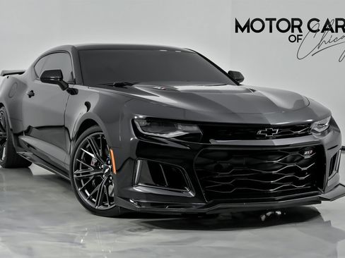 Used 2019 Chevrolet Camaro ZL1 image 1