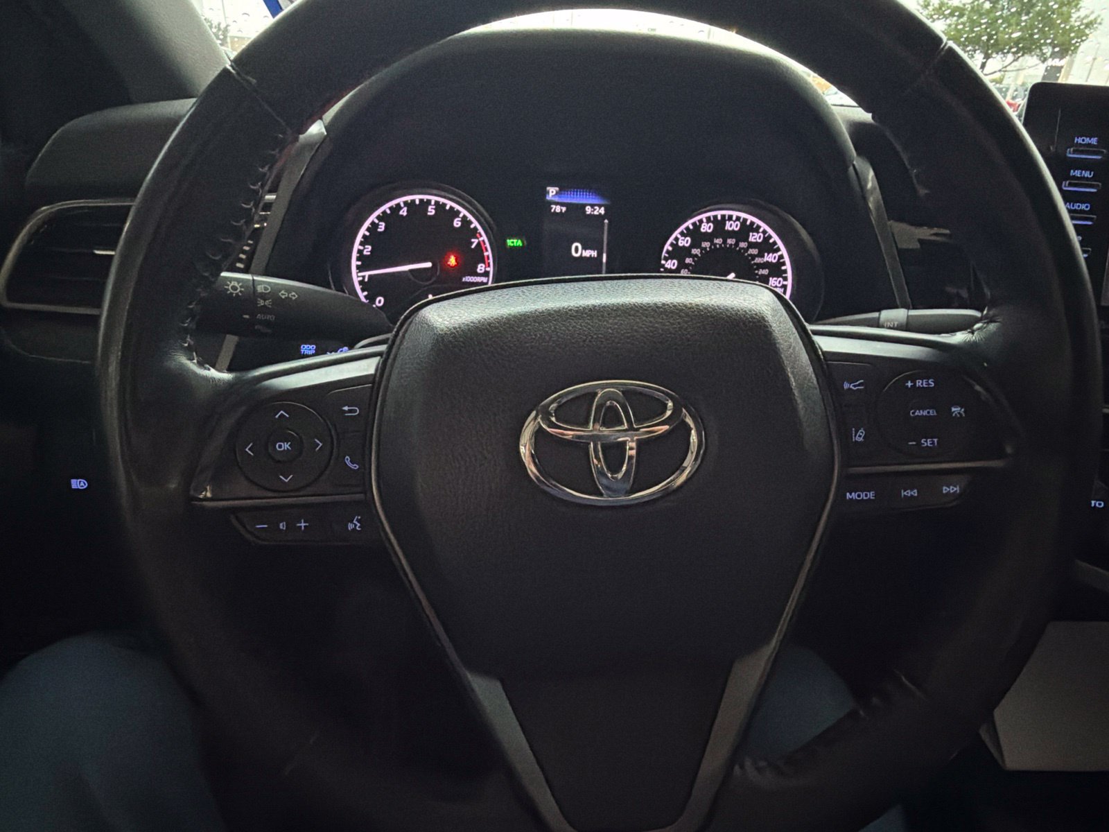 Used 2023 Toyota Camry SE w/ Convenience Package FWD image 9