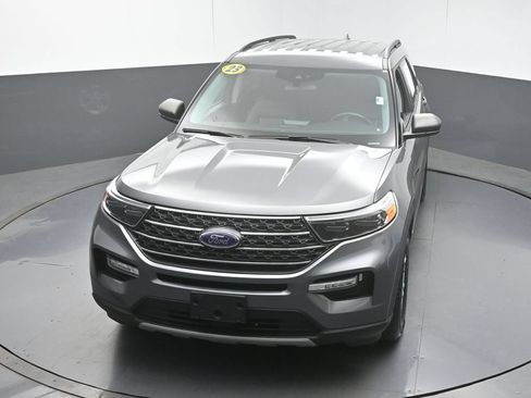 Used 2023 Ford Explorer XLT w/ Equipment Group 202A RWD image 42