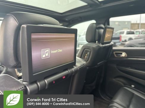 Used 2017 Jeep Grand Cherokee Limited w/ Luxury Group II image 16