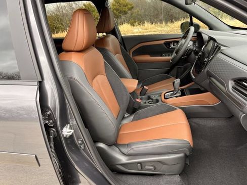 Used 2025 Subaru Forester Touring image 26