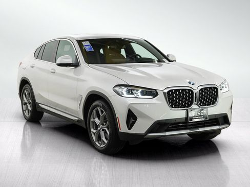 Used 2024 BMW X4 xDrive30i w/ Parking Assistance Package AWD/4WD image 7