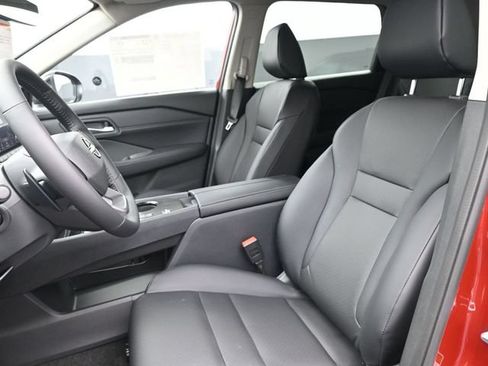 Used 2026 Nissan Rogue Dark Armor FWD image 10