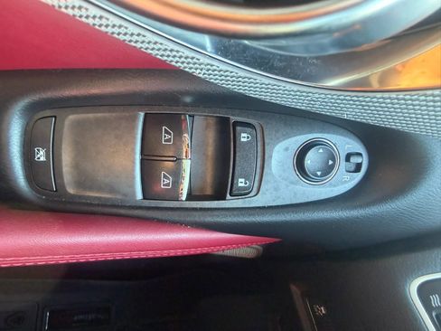 Used 2017 INFINITI Q60 Red Sport 400 AWD/4WD image 25
