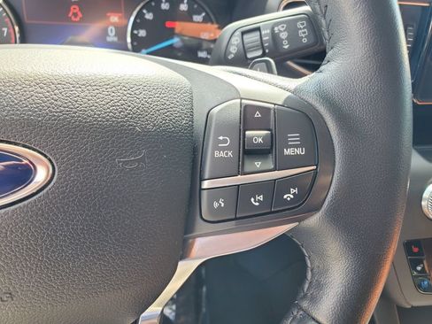 Used 2020 Ford Explorer Limited RWD image 25