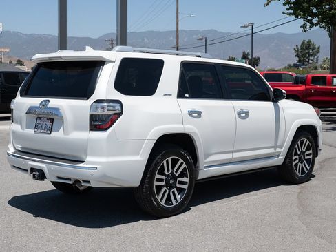 Used 2019 Toyota 4Runner Limited w/ Convenience Package RWD image 4