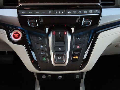 New 2026 Honda Odyssey Touring image 26